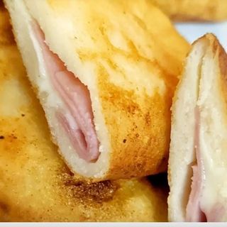 Empanada de jamón y queso 