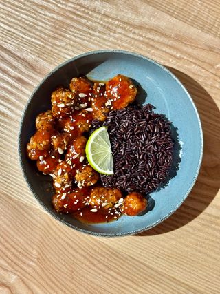 Рибка в кисло-солодкому соусі