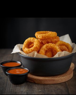 Панда лучени кръгчета със сос по избор