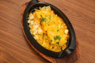 13 Queso en Salsa de Yogur/Paneer Tikka