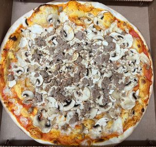 Funghi e salsiccia