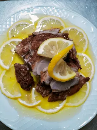115. Pato Con Limón