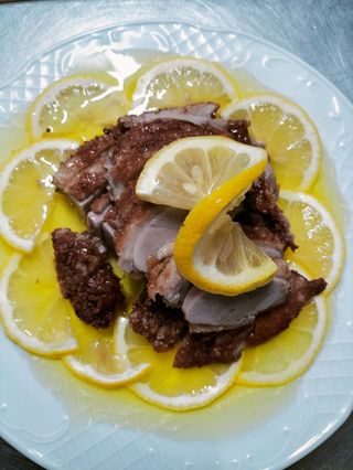 115. Pato Con Limón