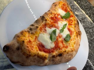 CALZONE CLASSICO  ☆☆☆ 32cm