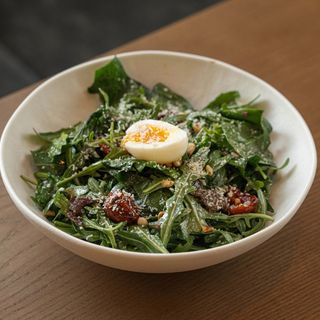 Теплый салат с кониной