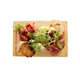 Плато за двама със селектирани италиански колбаси и сирена