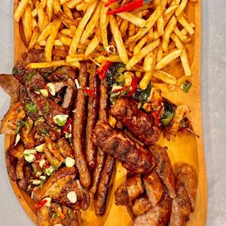 Menú La Brasa plato combinado medio