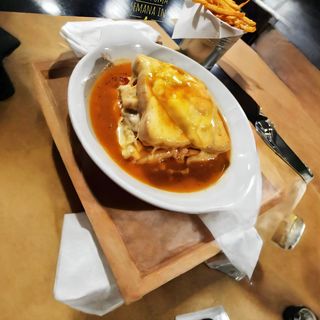 Francesinha à Moda de Viana