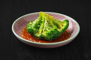 Брокколи в пикантном соусе (400г)