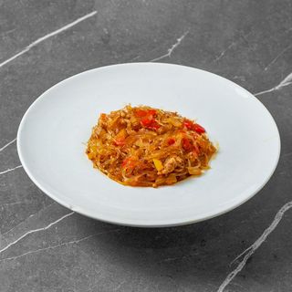 Spaghetti di soia con carne piccante