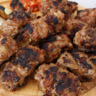 Комбо Питка + 2 ущипци + гарнитура