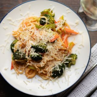 სპაგეტი ბოსტნეულით