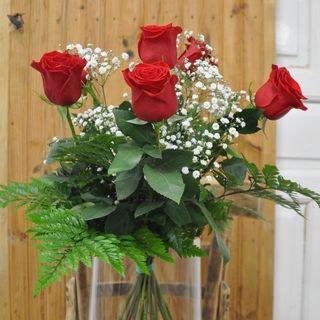 Ramo de 6 rosas 