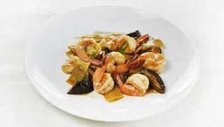 Gamberetti con bambù e funghi