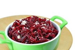 Salata de sfecla rosie cu hrean