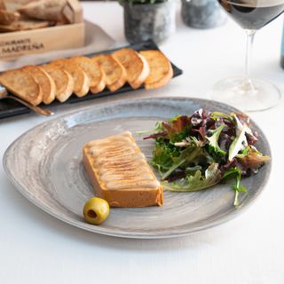 Pastel De Cabracho Con Platano Frito (Ración)