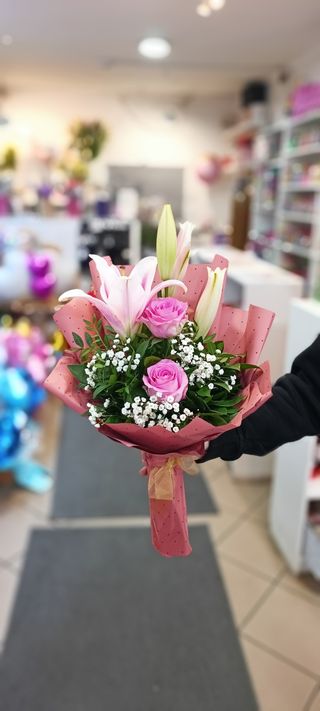 Buket orijental i ruže