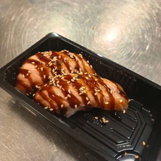 Nigiri salmon flameado （NEW)