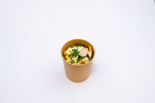 Бульйон з сосисками Brats