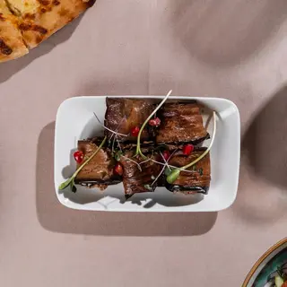 ბადრიჯანი ნიგვზით