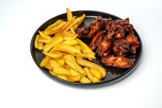 Normal Wings Spicy / Spicy with Fries