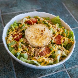 Ensalada De Rulo De Cabra Caramelizado