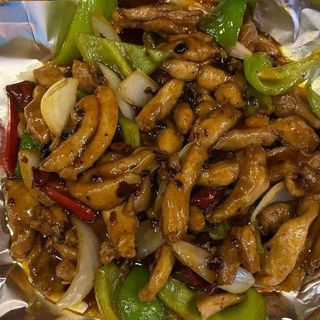 F1 მოთუშული ქათმის ხორცი "ლობსტერის"სოუსით