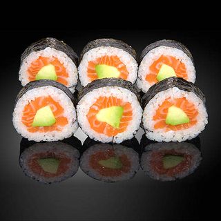 Футомаки сьомга и авокадо (6 бр - 165 гр)