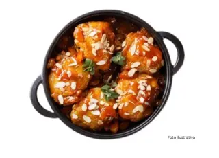 pollo con almendras
