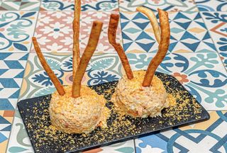 ENSALADILLA DE SALMÓN AHUMADO