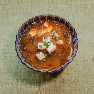 Koreańska zupa miso tofu