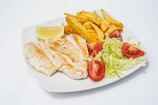 Plato Combinado De Pechuga De Pollo
