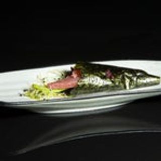 249 Temaki black maguro avocado