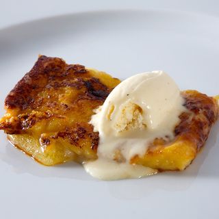 Torrija con helado de dulce de leche