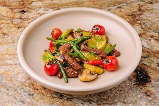 Salat Beef Stir-Fry