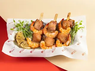 Філе сома з креветками (100g)