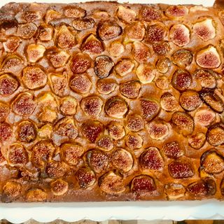 Coca de Higos. Ración 100grs.