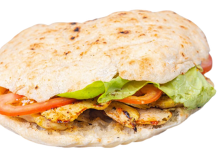 Sendvič sa dimljenom piletinom u ćabati