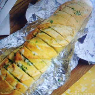 Pan De Ajo Baguette