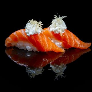 107.Nigiri salmone white