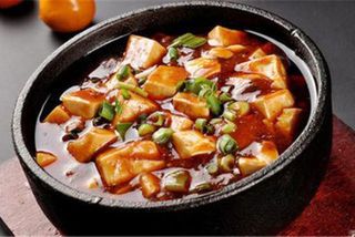 92 Рыба с дуфу в казане 石锅豆腐鱼