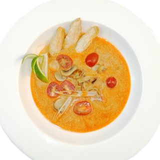 Том ям с курицей