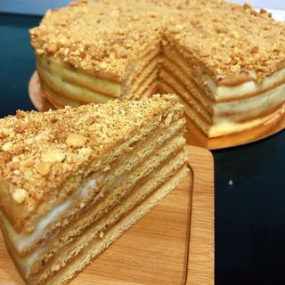 Медовый пирожное