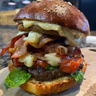 L'HAMBURGER IN CARROZZA