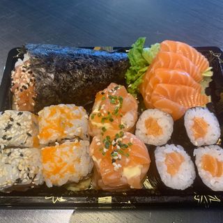 T125 - sushi sashimi e temaki