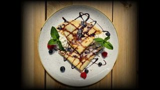 NALEŚNIK Z CUKREM PUDREM