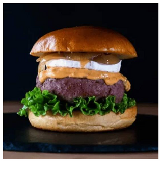 Caramelizada gourmet burger