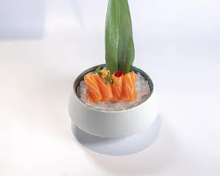 Sashimi salmone - 4 pezzi