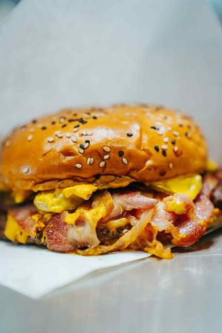 Burger de vită dublu