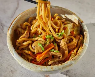 Yakiudon Verduras Y Pollo